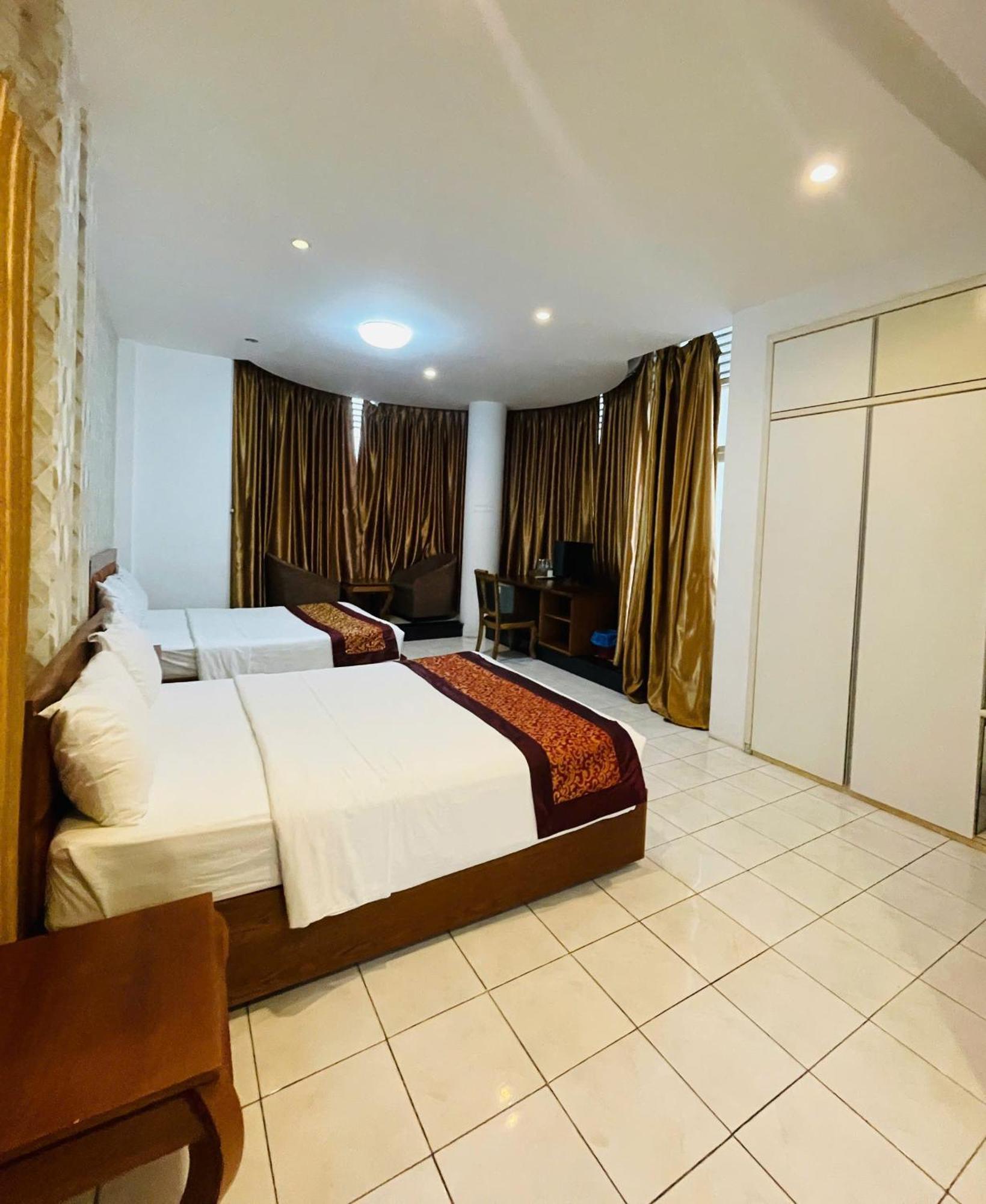 Mekong Hotel & Restaurant Ben Tre Buitenkant foto